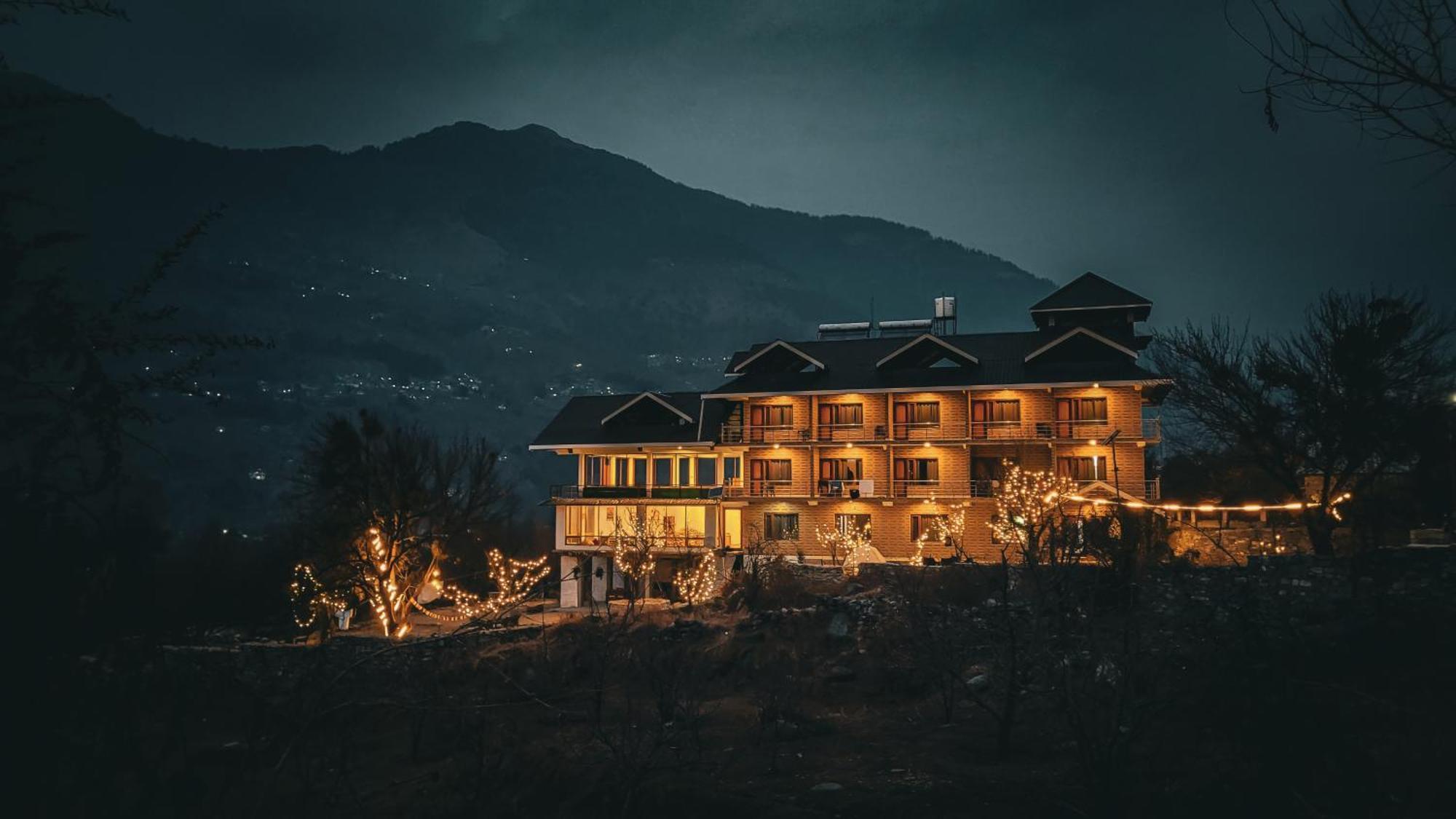 Aroha Residency- A Countryside Resort Маналі Екстер'єр фото