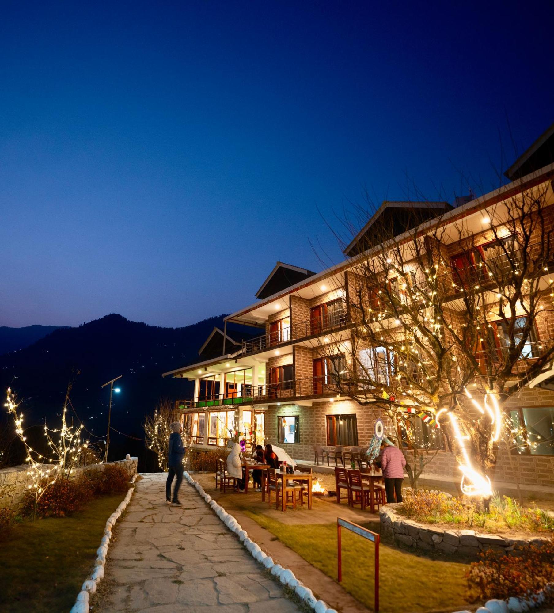 Aroha Residency- A Countryside Resort Маналі Екстер'єр фото